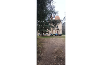 Le château de l'Eclaire et école hôtelière Japonaise/LIERGUES